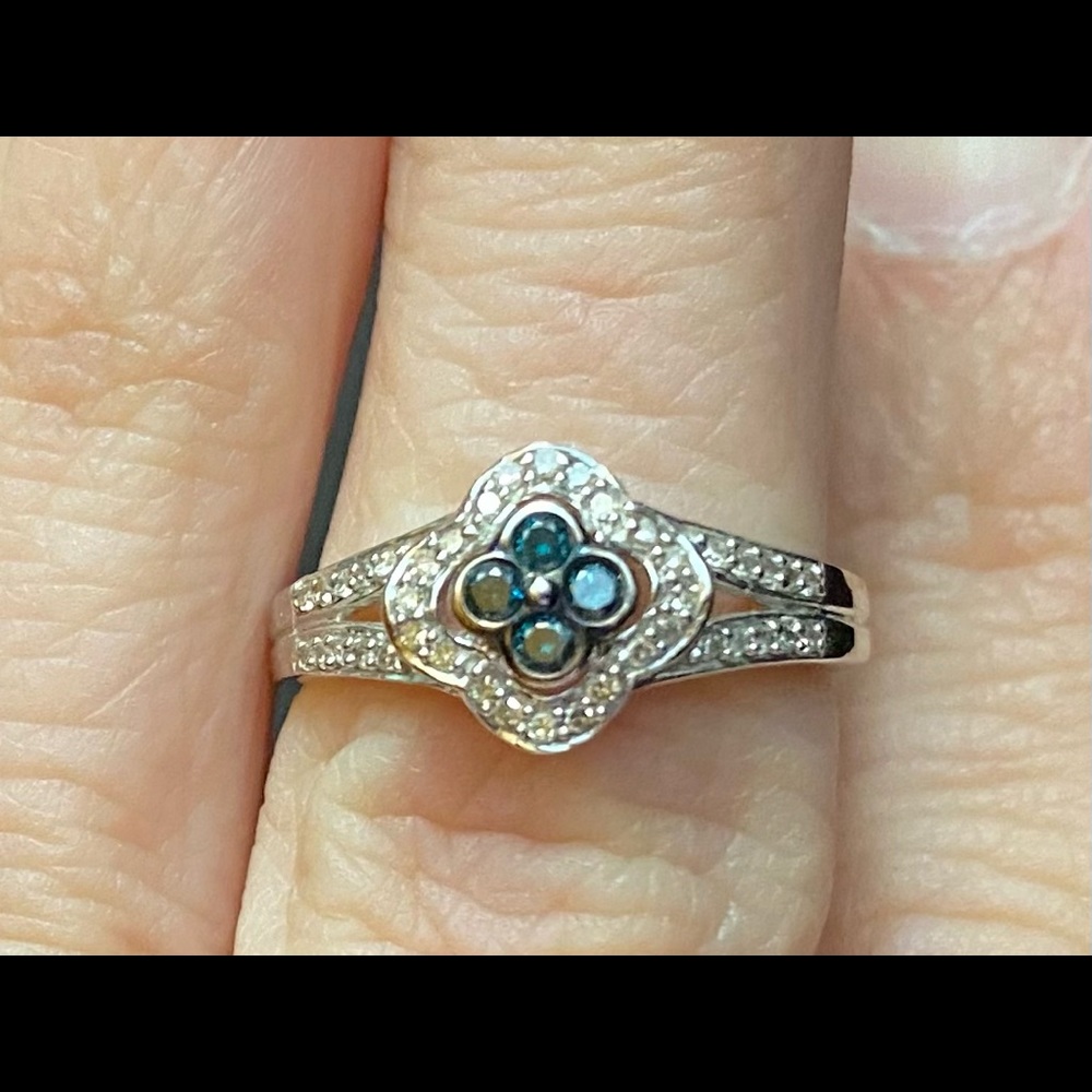 Blue diamond ring